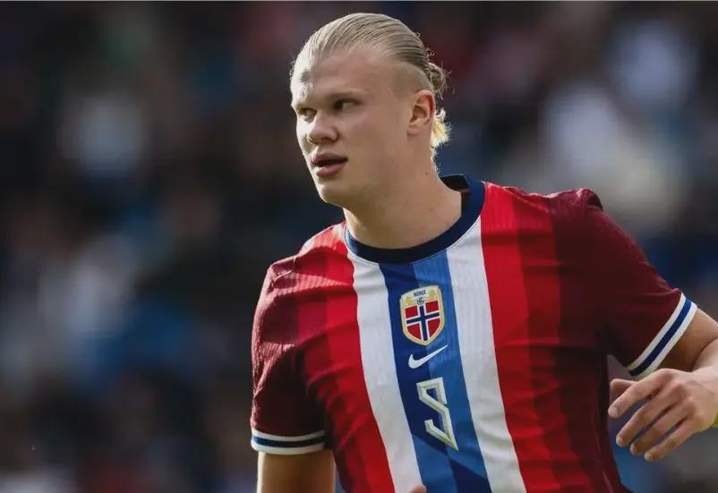 卡拉格：维尔茨本场数据相当亮眼，他的踢法、位置像德布劳内