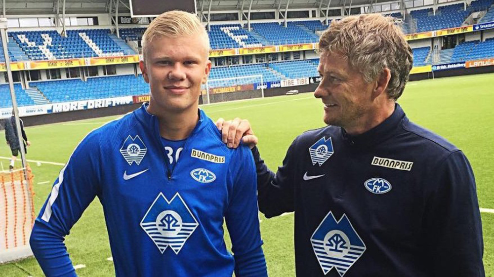 篮球湖人替补锋线表现抢眼