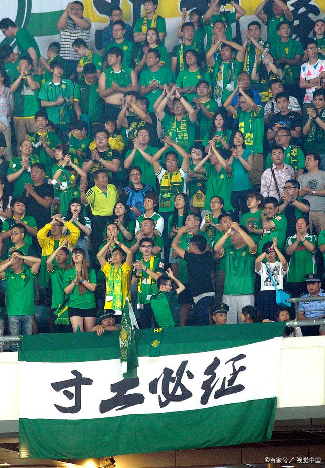 年轻控卫掌控比赛节奏