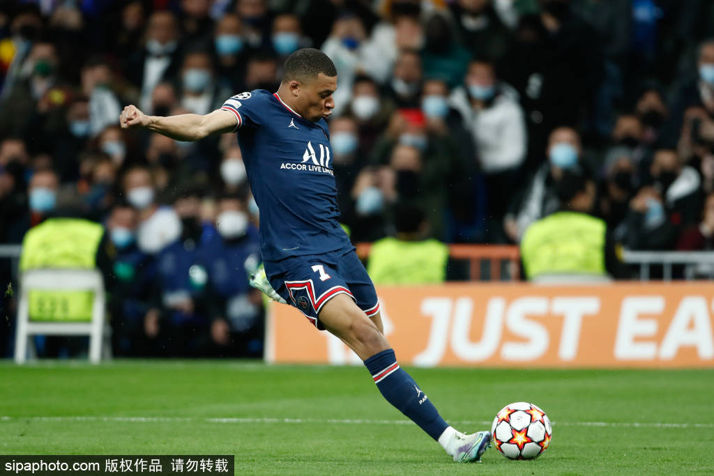 亚精英第六轮最后两场比赛已经结束，申花客场0-1不敌广岛三箭，FC首尔1-1战平墨尔本城。