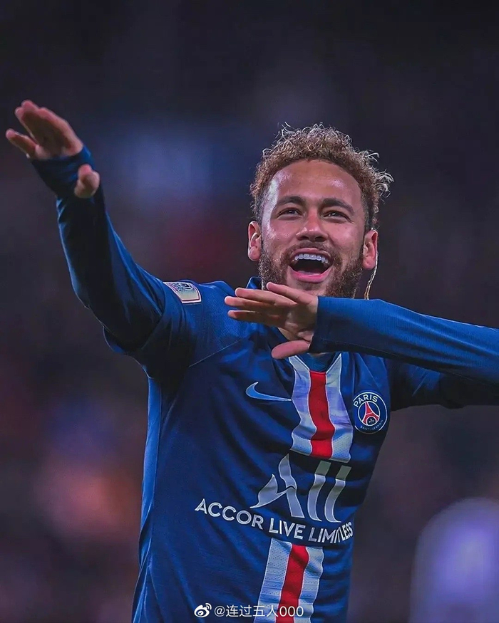 队报本周最佳海外球员阵：康沃首秀获成功，格列兹曼再度入选