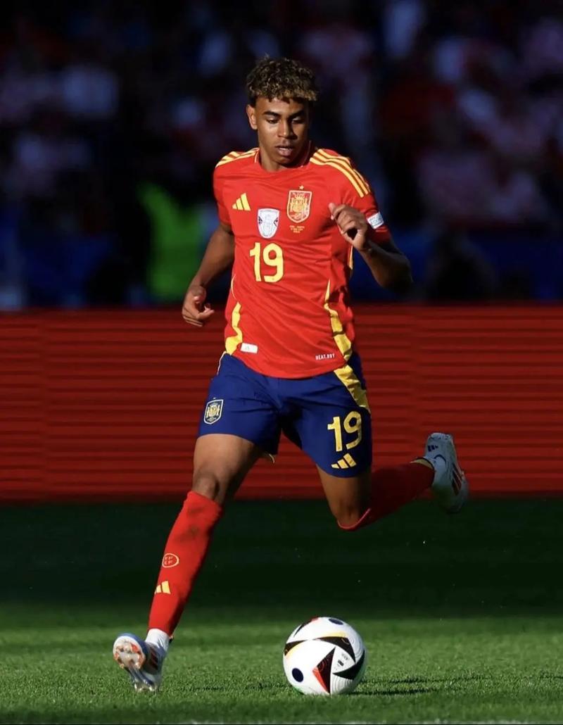 坎比亚索：我经常看枪手比赛；“三维球员”的说法是在表扬我