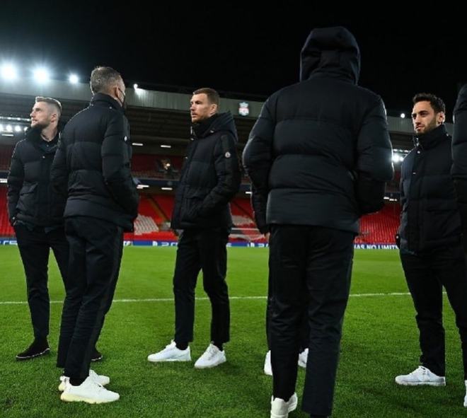 迪卡尼奥：希门尼斯的绝杀巴雷拉要负责，他就站在那里不动