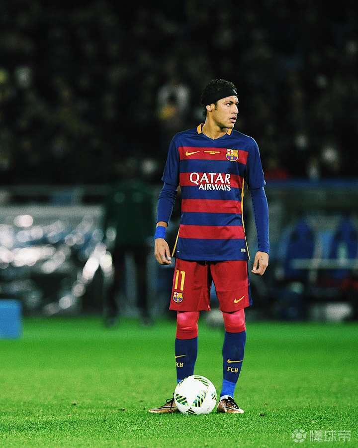 雷斯：我特别喜欢MSN时期的巴萨；最大梦想是赢欧冠或世界杯