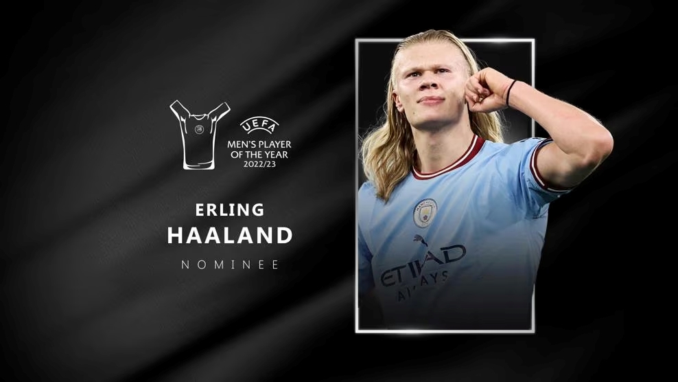 B席：上赛季的表现并不如愿，新赛季我们想提升自己争夺奖杯